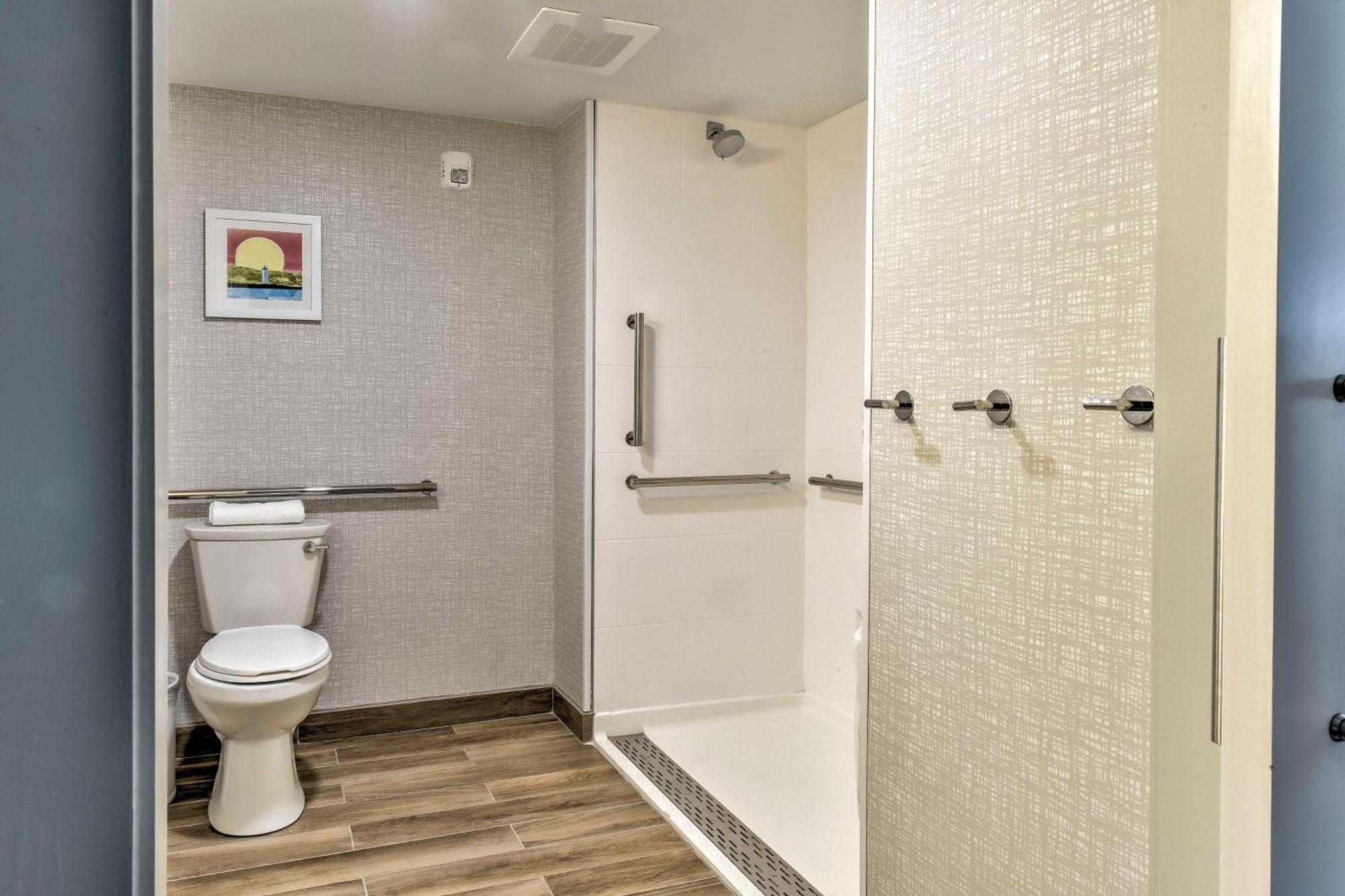 Hampton Inn & Suites Keene Zewnętrze zdjęcie